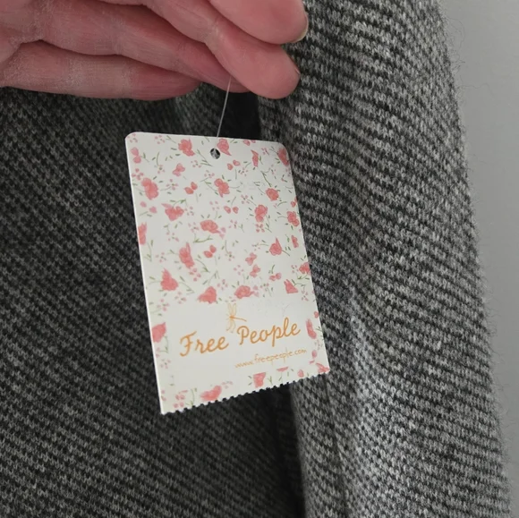 FREE PEOPLE NWT Wool Blend Long Grey Knit Longline Jacket/ Coatigan. Size Large - Picture 4 of 16